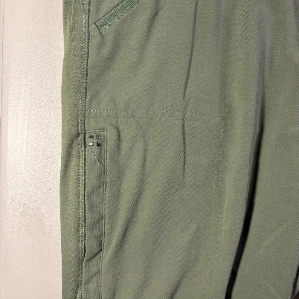 White Cross Women’s XL Olive Green Activewear - Picture 5 of 13